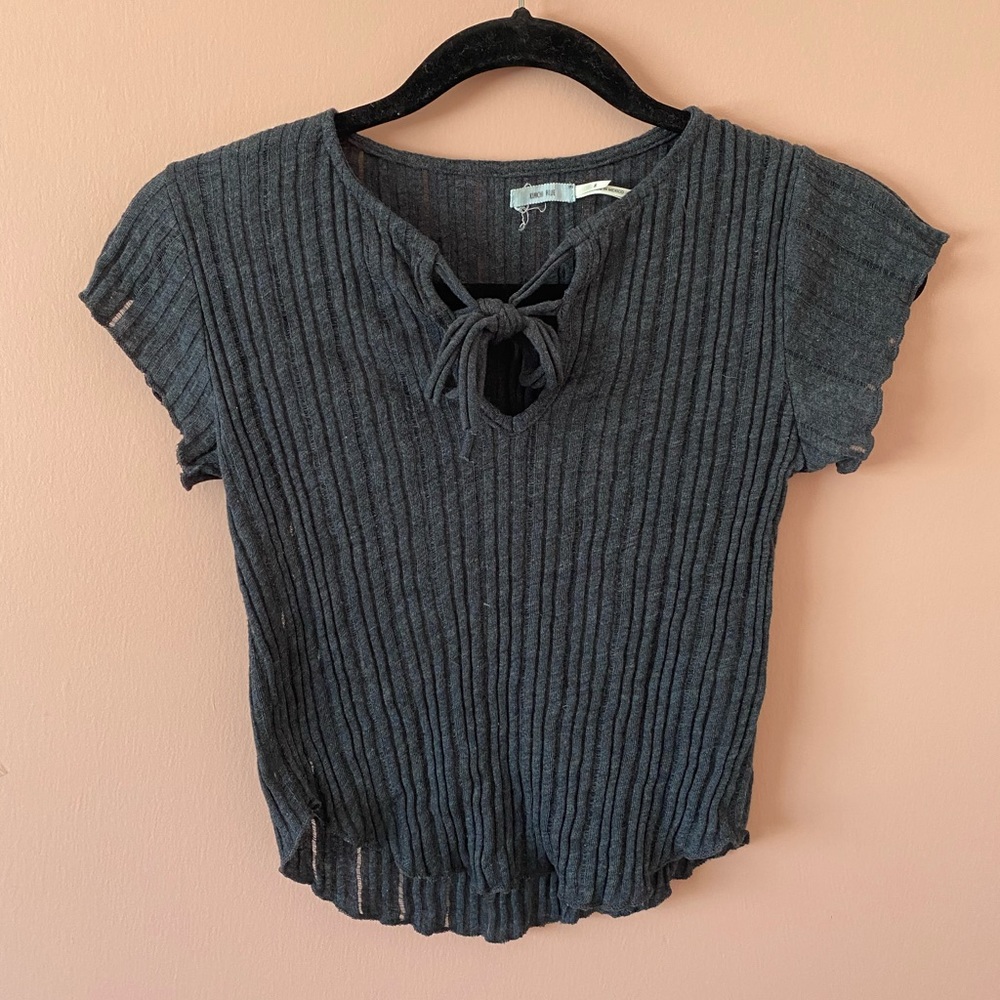 Kimchi Blue tie front short sleeve top